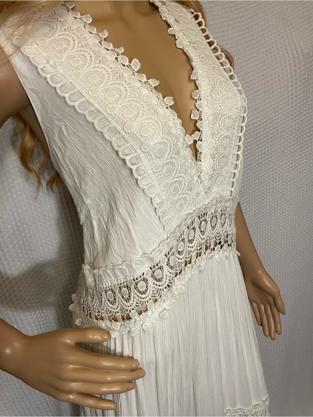 Rue 21 White Floral Embroidered Dress With Zip Back And  Back Tie Neck Size 3x - Picture 5 of 9